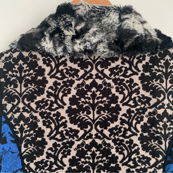 Vintage Y2K Joseph Ribkoff Vest - Picture 9 of 9